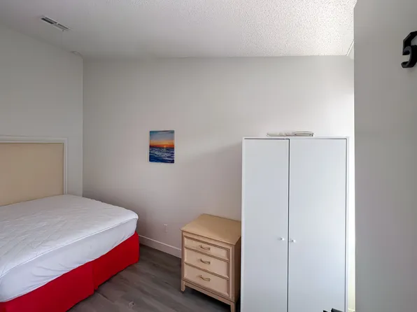 (undisclosed Address), Las Vegas, NV 89121