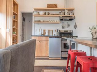 4815 SE Caruthers St #B, Portland, OR 97215