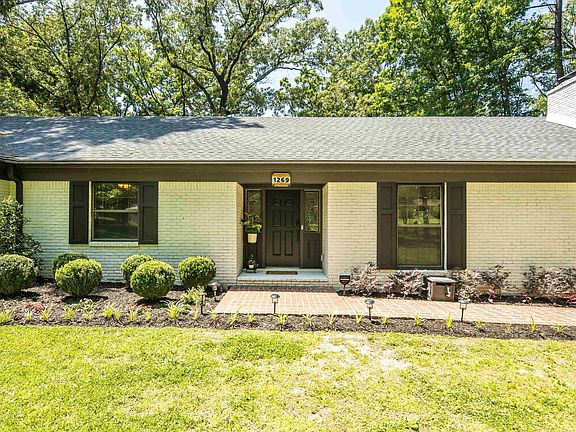 3rd image of 1269 E Crestwood Dr
