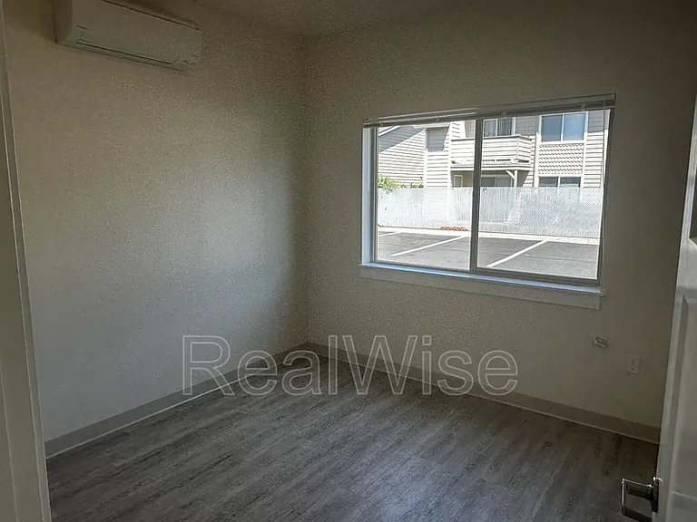 1935 Table Rock Rd #10 — Photo 11