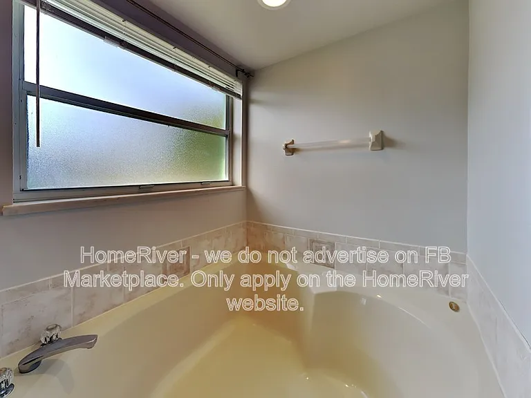 5112 NW Ever Rd — Photo 5
