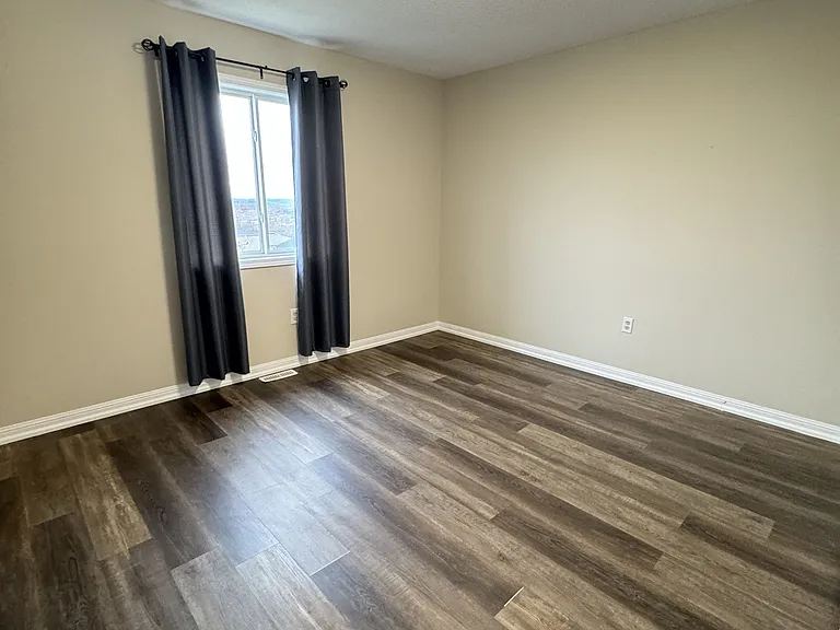 349 Edgehill Dr — Photo 23