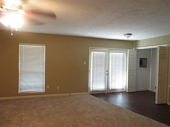 4th image of 6802 Glenstein Dr