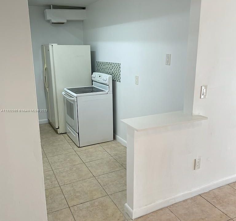1st image of 13455 NE 10th Ave APT 412