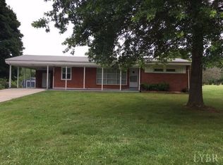 472 Woodys Lake Rd, Madison Heights, VA 24572