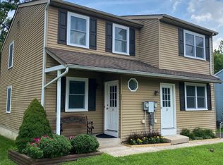 21 Winard Cir, Sellersville, PA 18960