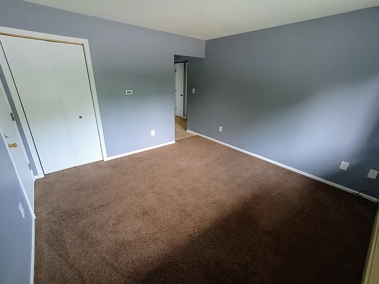 320 Johnson St SE #D — Photo 10