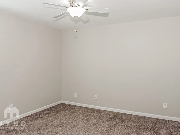 3225 Lakeland Dr — Photo 16