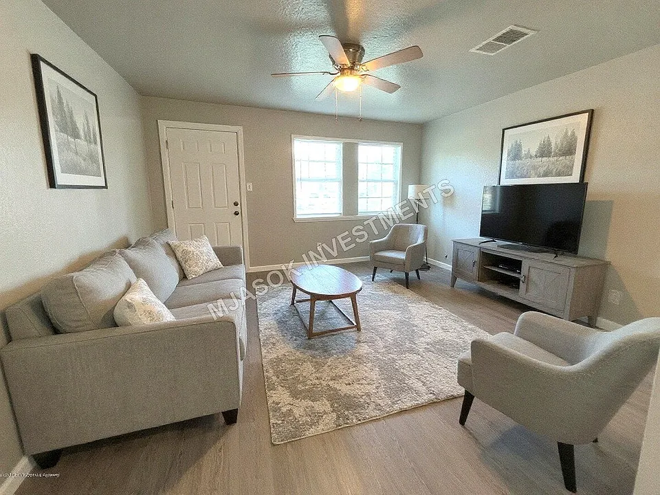2308 NW 20th St