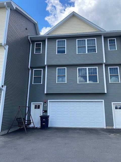 Townhouse Unit E