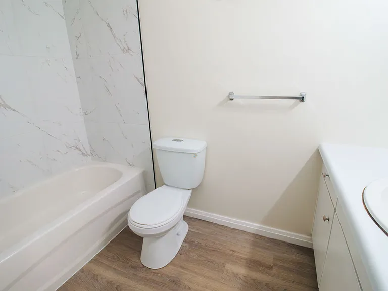 39 Mayfair Dr — Photo 19