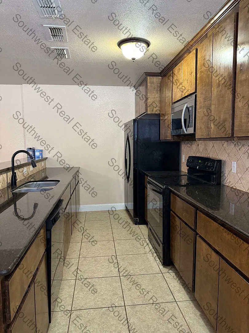 301 Starlite Dr. — Photo 2