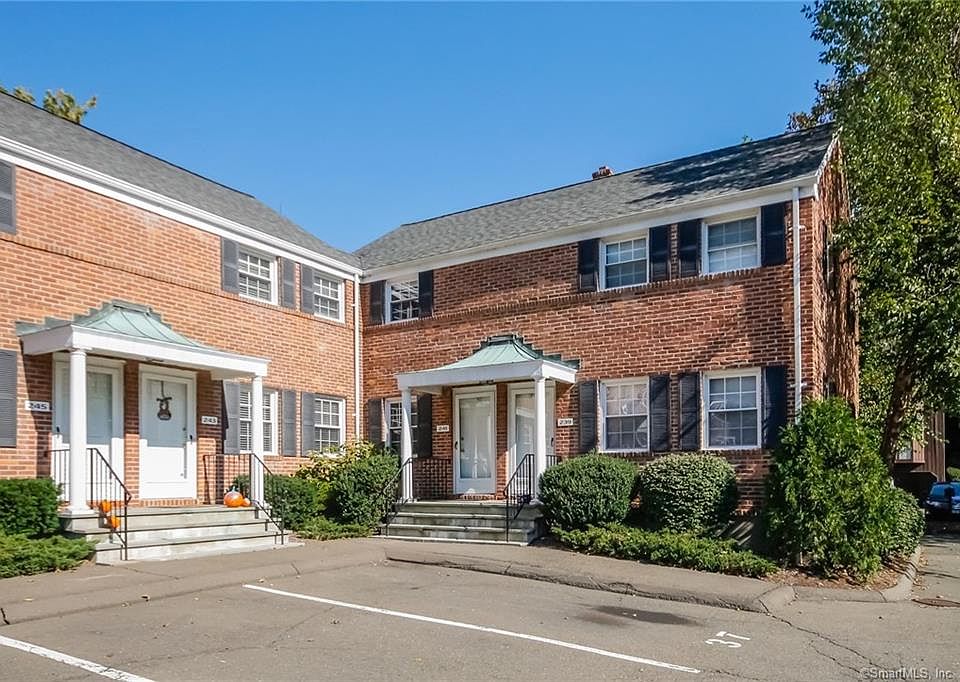 1st image of 271 Bridge St #241