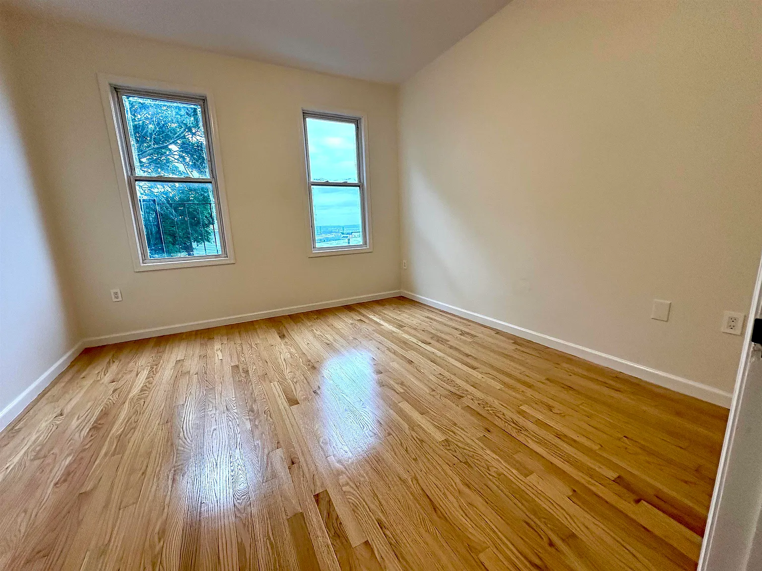 Apartment, JC Heights, NJ, 07307 — Photo 4