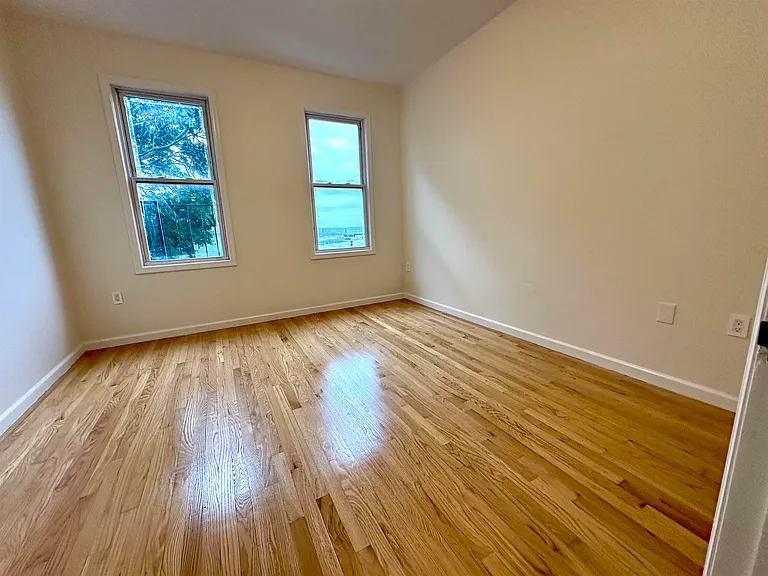 3521 John F Kennedy Blvd #2R — Photo 4