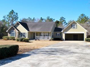 371 Minnow Dr, Jesup, GA 31545