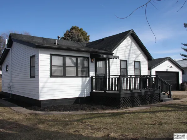 442 E 1st St, Wahoo, NE 68066