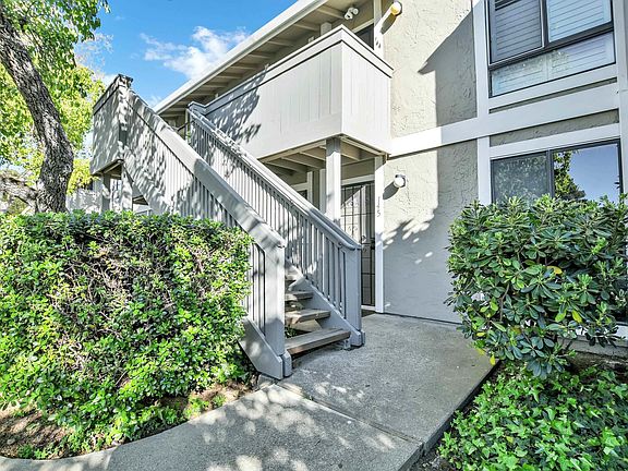 2nd image of 900 Southampton Rd APT 142