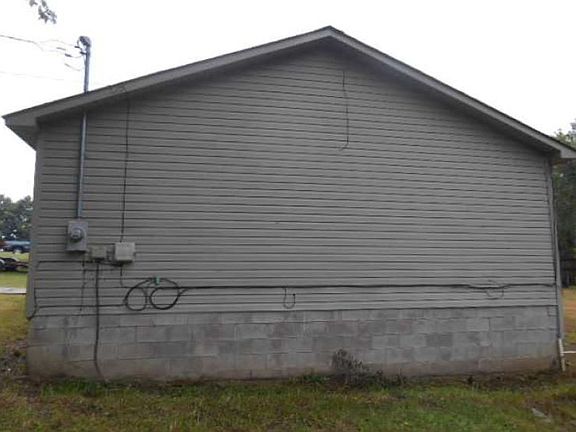 4th image of 90 Pin Oak Dr