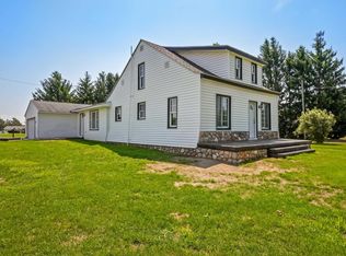 5680 Silver Ridge Dr, Traverse City, MI 49685