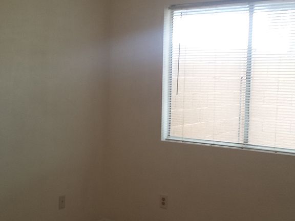 4th image of 13223 N 20th St APT 1