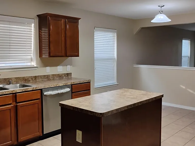9115 Summer Valley Ln — Photo 11