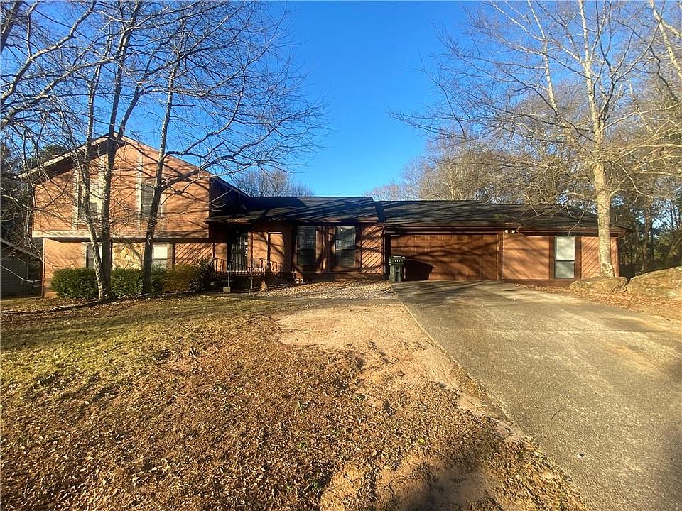 1st image of 2580 Big Oaks Dr SW