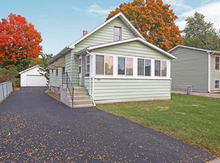 682 Ludlow Ave, Elgin, IL 60120