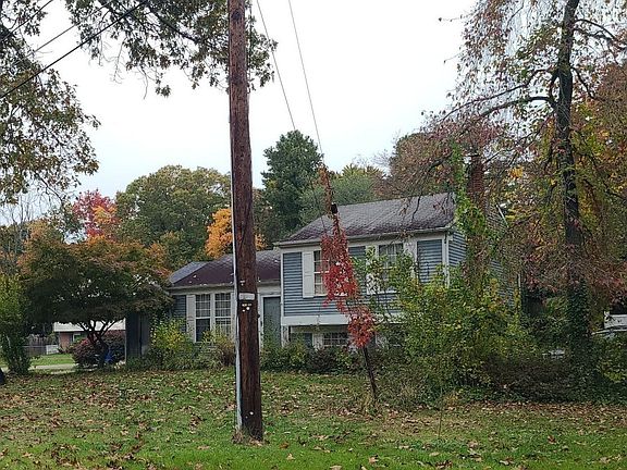 2nd image of 7872 West Dr #A