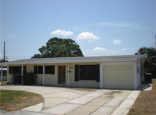 2816 Bayshore Gardens Pkwy, Bradenton, FL 34207