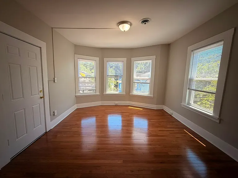 722 Winchester Ave #3A — Photo 7