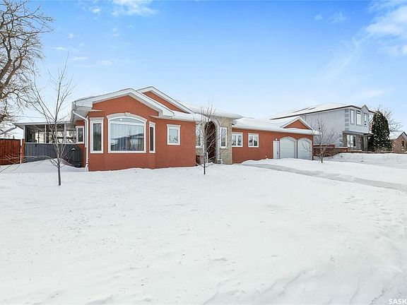 2nd image of 1509 Athabasca St W