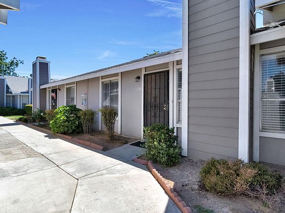 2nd image of 1027 W Dakota Ave APT 108