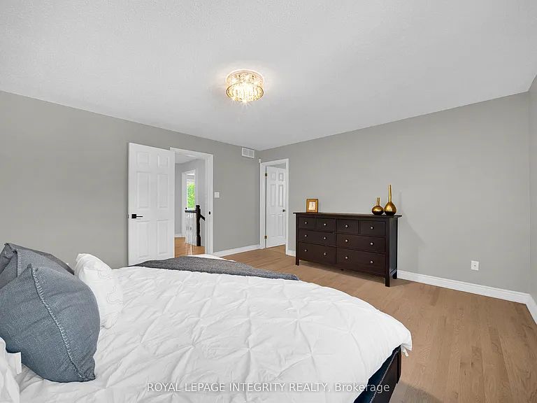 1218 Rideau Bend Cres — Photo 31