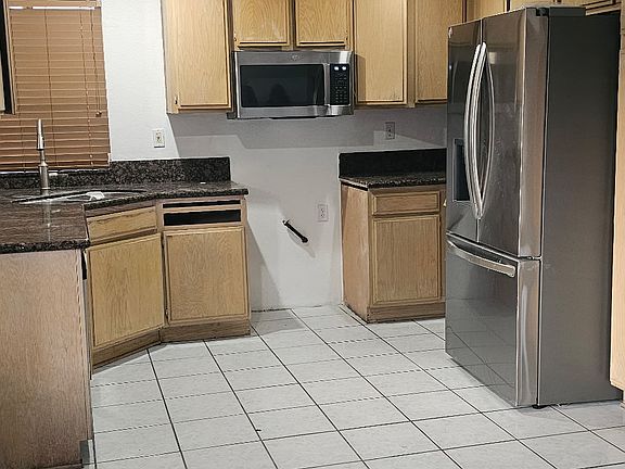 5th image of 11712 Lucena Ave