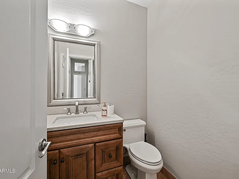 6057 E Campo Bello Dr — Photo 29