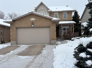 111 Duncairn Cres, Hamilton, ON L9C 6E9