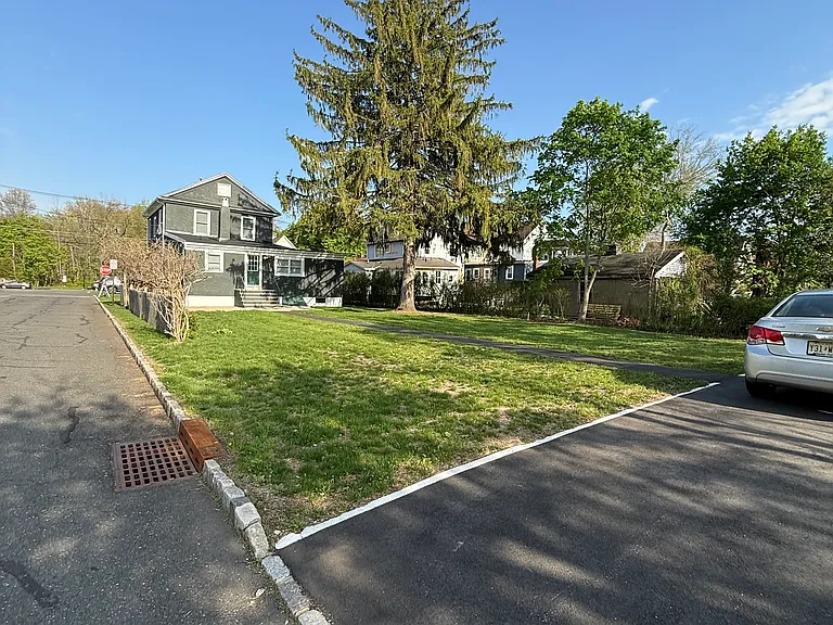 246-246A Main Ave #1 — Photo 25