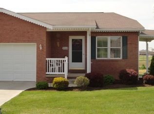946B McDonald Dr NE, Sugarcreek, OH 44681