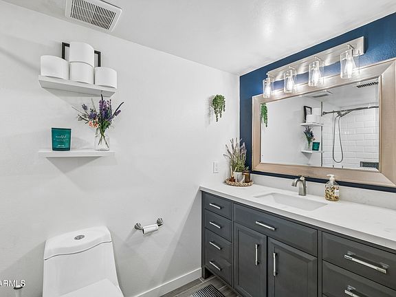4th image of 3914 N 86TH Street