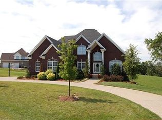4004 Lake Ridge Way, Crestwood, KY 40014