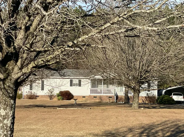 64 Debbie Ct, Lawrenceville, VA 23868