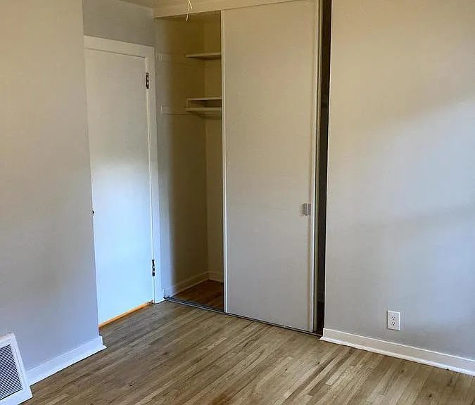 2902 Texas Ave S #2902 — Photo 9