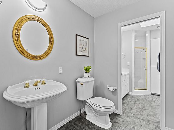5th image of 32485 SW Armitage Rd