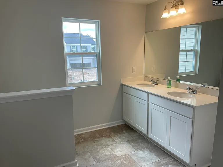 435 Eclipse Ln — Photo 8