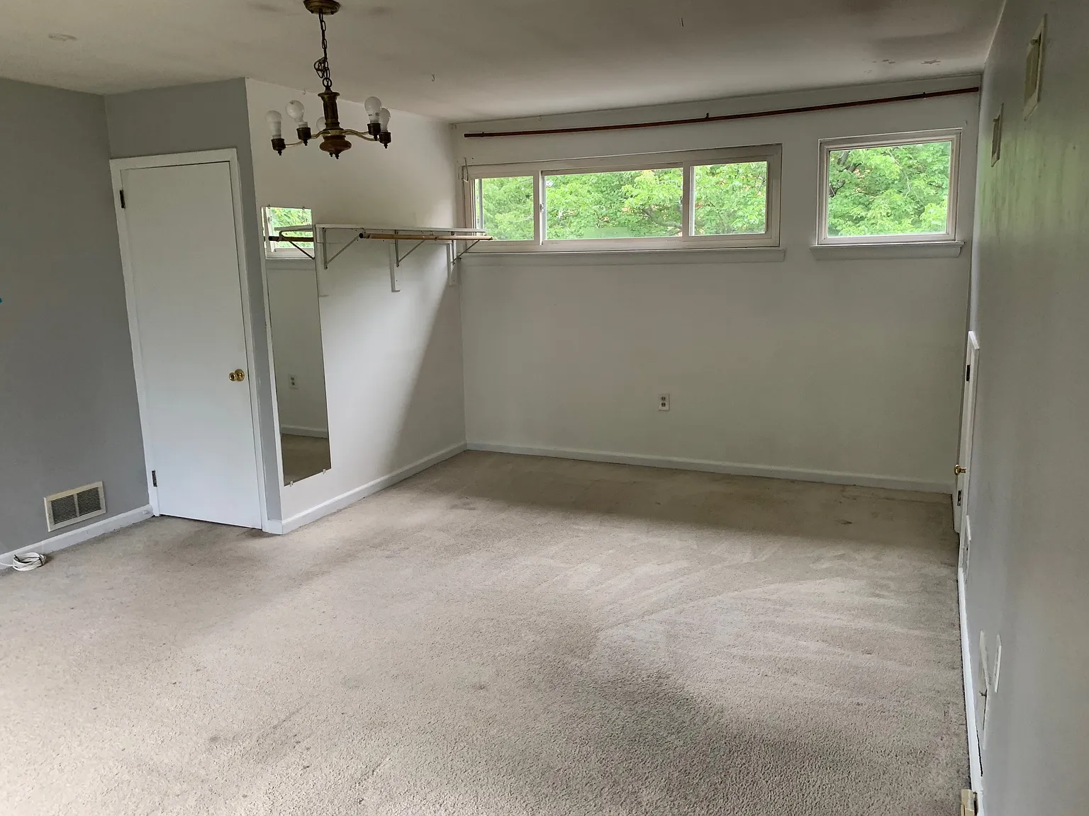1 bed, 200 sqft, $1,150 — Photo 4
