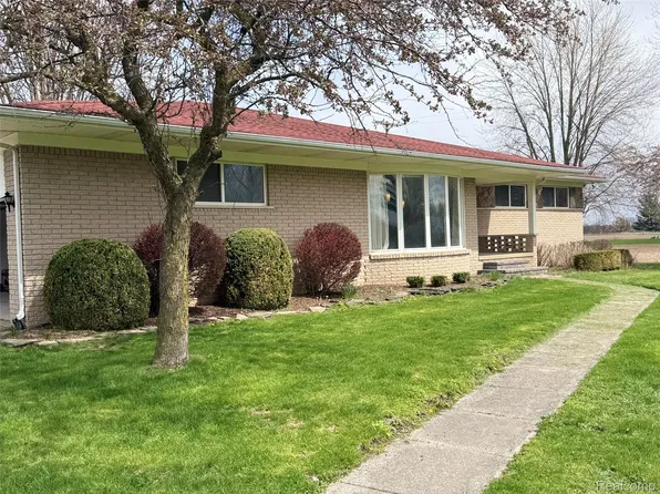 14850 Gould Rd, Allenton, MI 48002