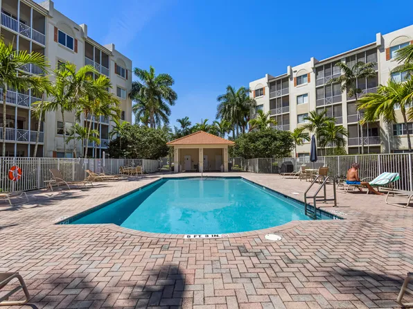 3600 Oaks Clubhouse Drive #108, Pompano Beach, FL 33069