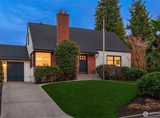 8046 Fairway Drive NE, Seattle, WA 98115