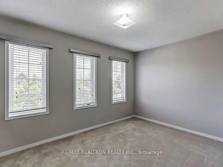 20 Raintree Dr — Photo 27